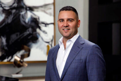 misha ezratti net worth