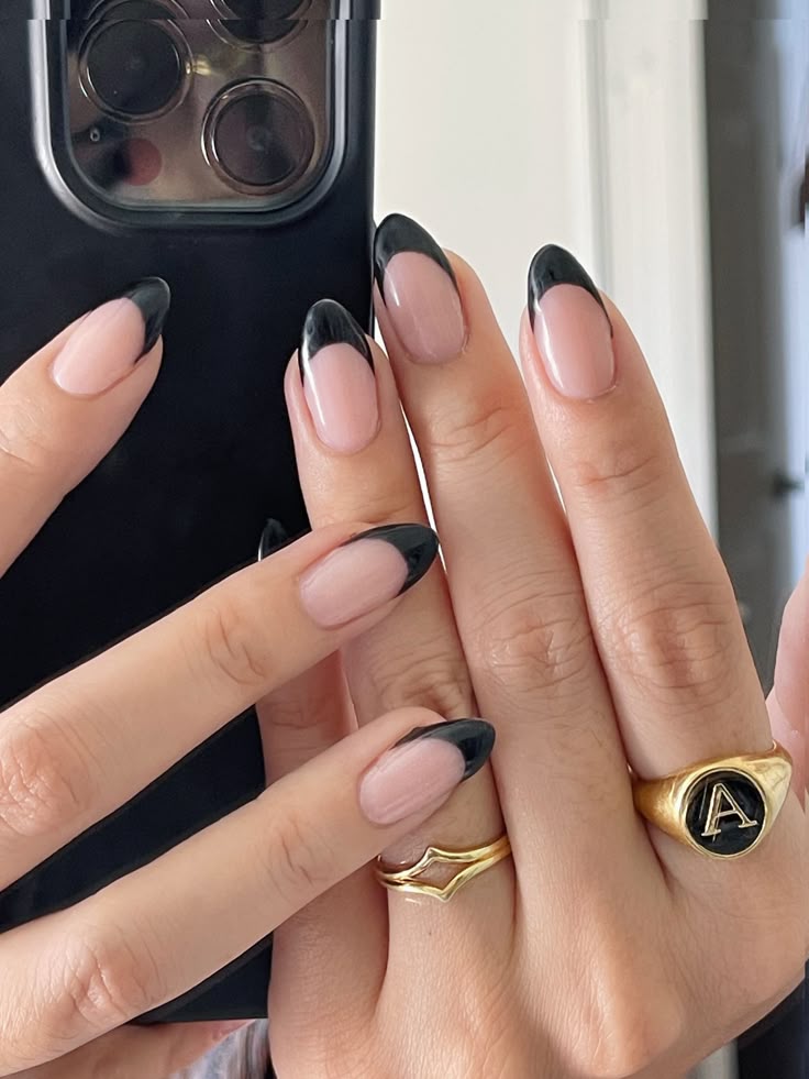Black French Tip Nails